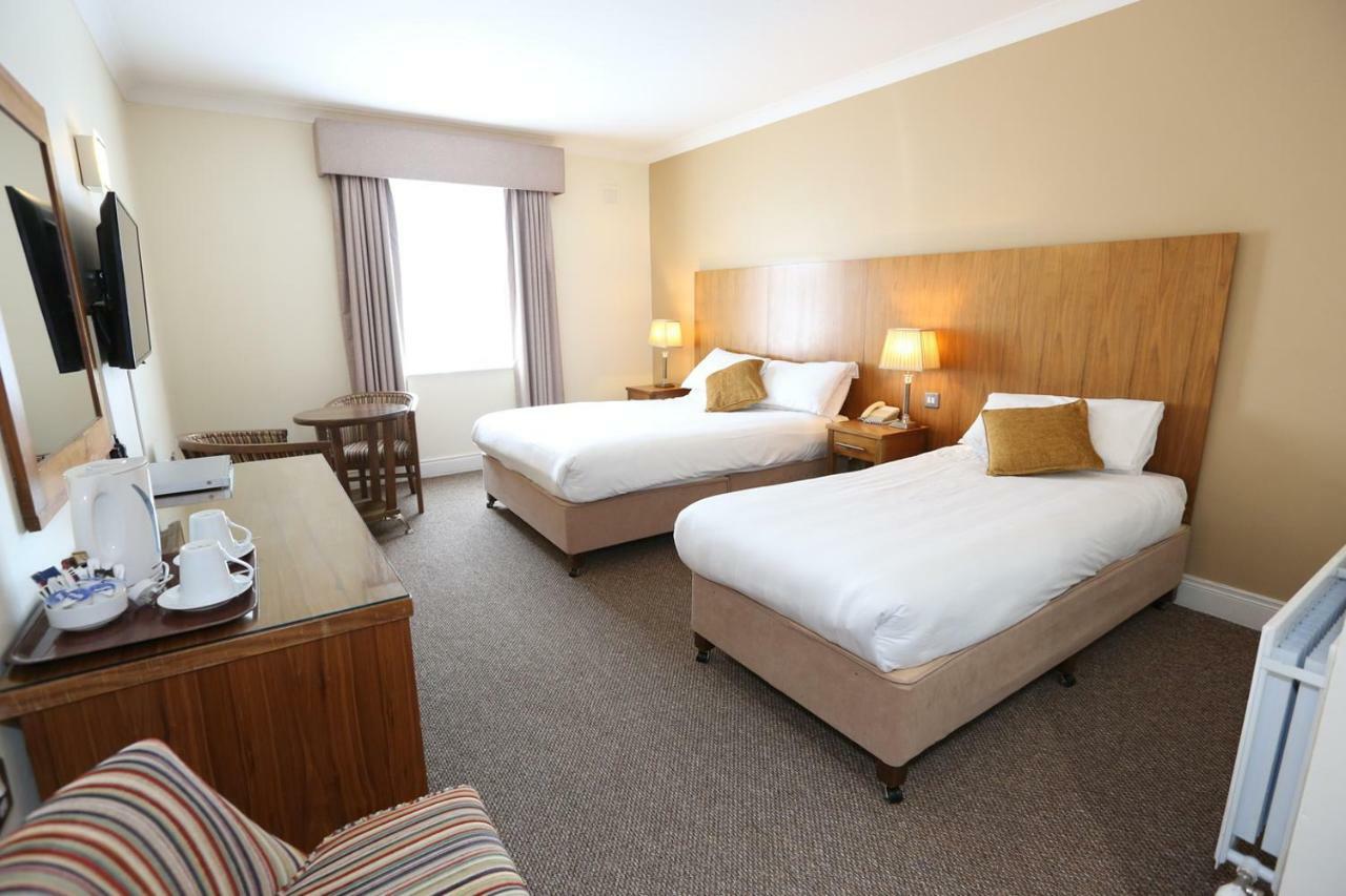 Auburn Lodge Hotel & Leisure Centre Ennis Dış mekan fotoğraf